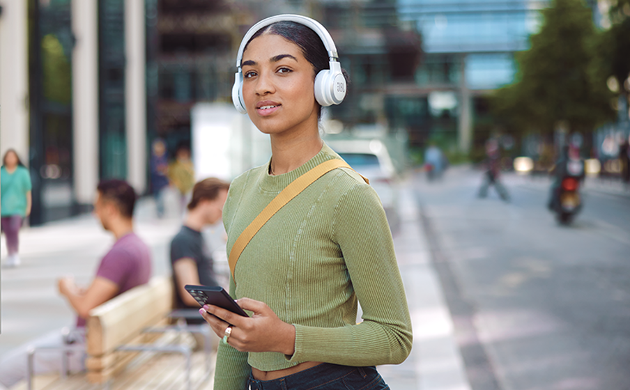 JBL Live 670NC True Adaptive Noise Cancelling mit Smart Ambient - Image
