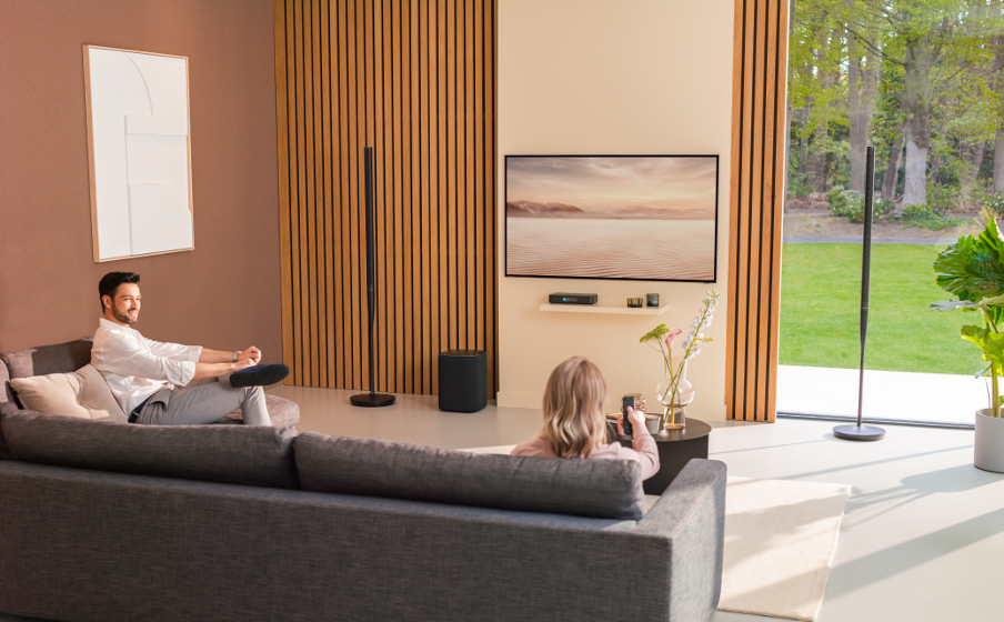Harman Kardon Radiance 2400 Filigranes und atemberaubendes Design - Image