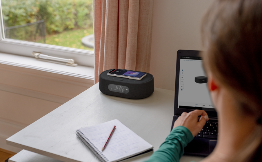 Harman Kardon Citation Oasis DAB Komfortables kabelloses Aufladen in jedem Raum - Image