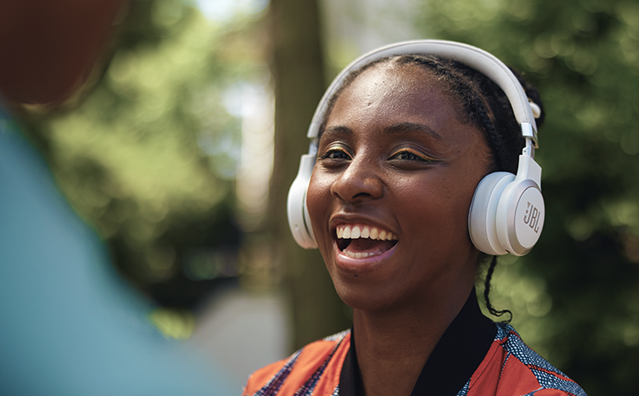 JBL Live 670NC Bluetooth 5.3 mit LE-Audiounterstützung (*) - Image