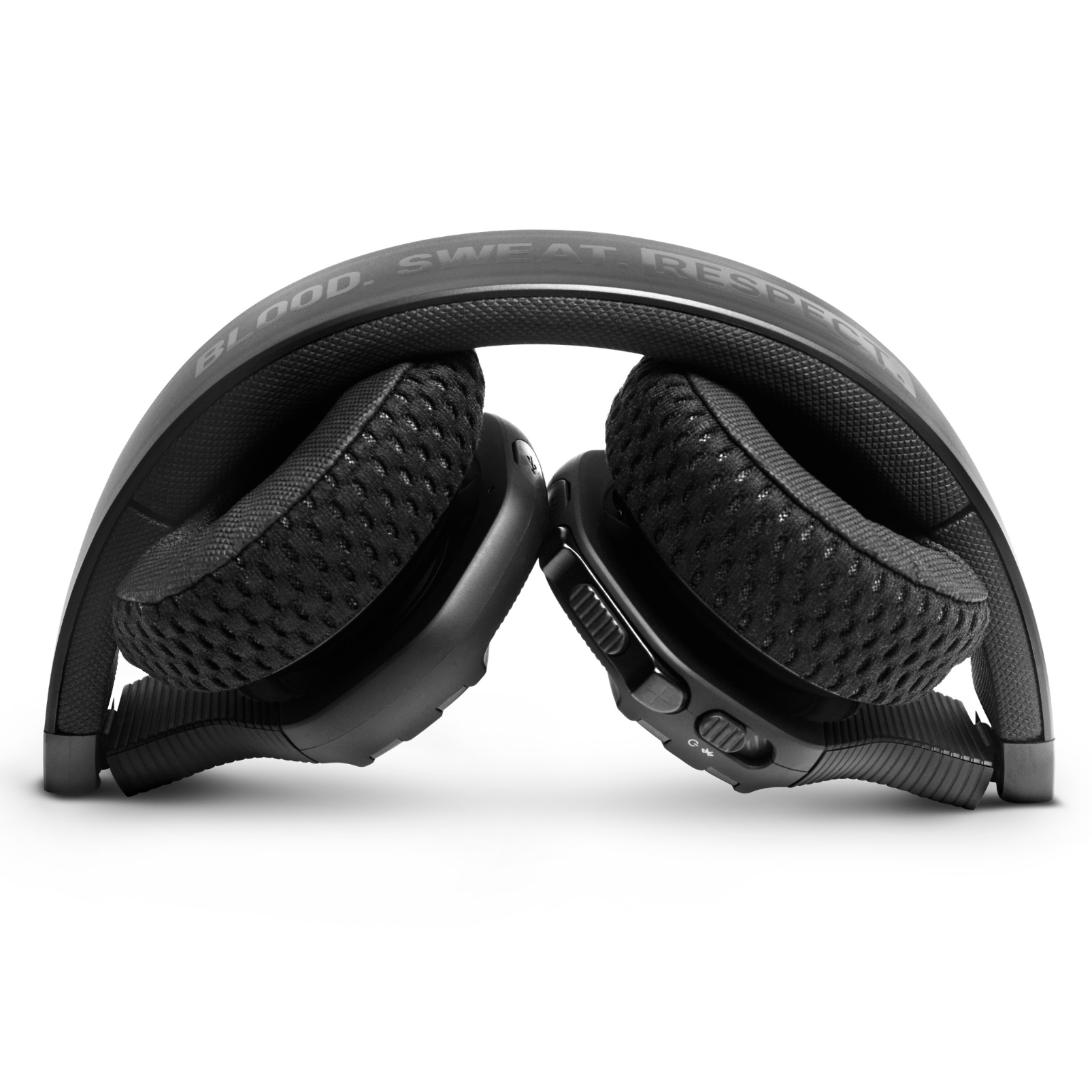 UA Sport Wireless Train Project Rock – Engineered by JBL - Black - On-ear sport Headphones - Detailshot 2